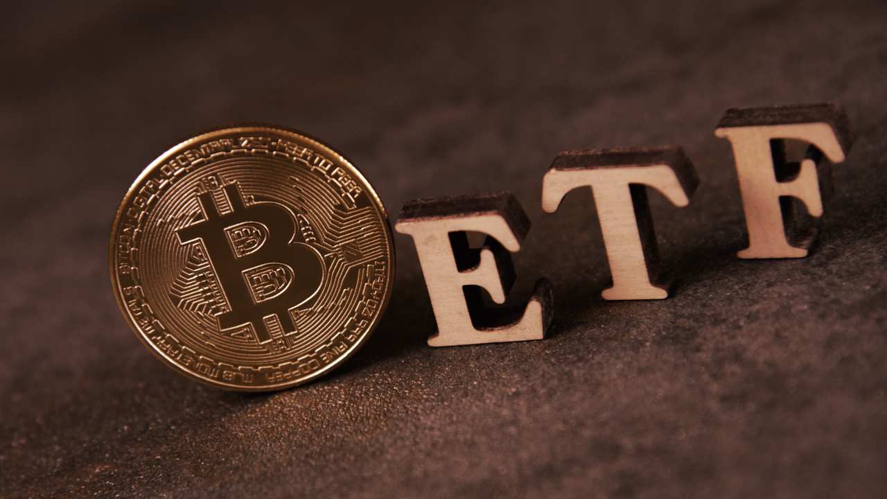 Bitcoin ETF Inflows Rise While BTC Fails to Break Past $65K